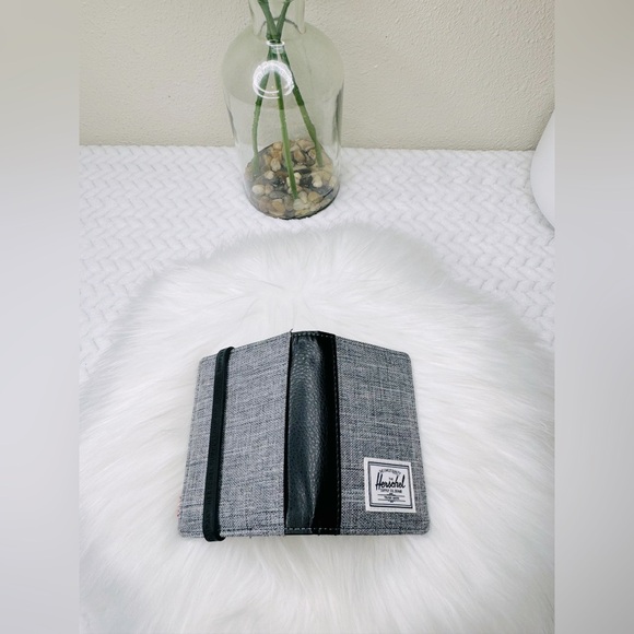 Herschel Supply Co. Gordon Wallet - Picture 5 of 12